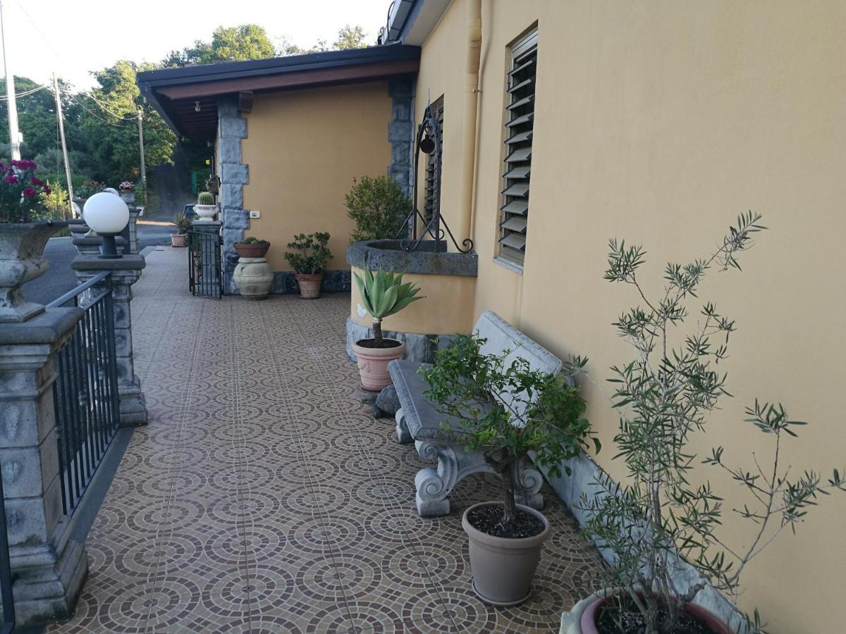 Casa Vacanza Tra Etna E Taormina Villa Ginevra Пьедимонте-Этнео Экстерьер фото